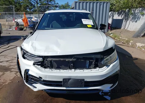 2023 Volkswagen Tiguan 2.0T Se R-Line Black z USA, uszkodzony, nr VIN 3VV8B7AX4PM029267